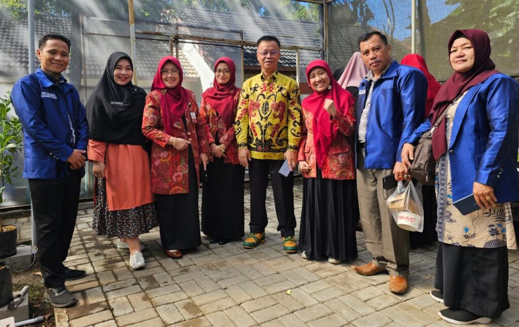 di Area Taman Egoponik SMARIHASTA