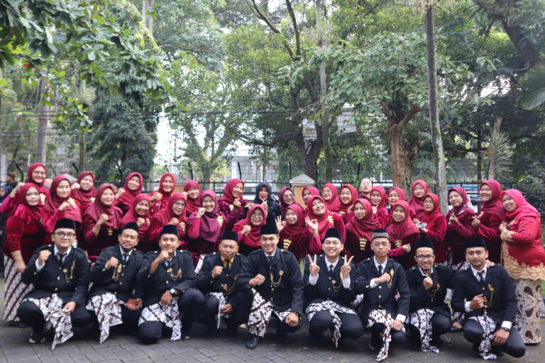 SMAN 8 Malang Gelar Perayaan Hari Kartini 2026, Tumbuhkan Semangat Emansipasi dan Kreativitas Siswa