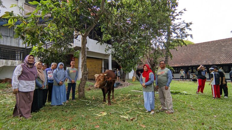 Peringati Idul Adha 2026, SMAN 8 Malang Laksanakan Penyembelihan Hewan Qurban