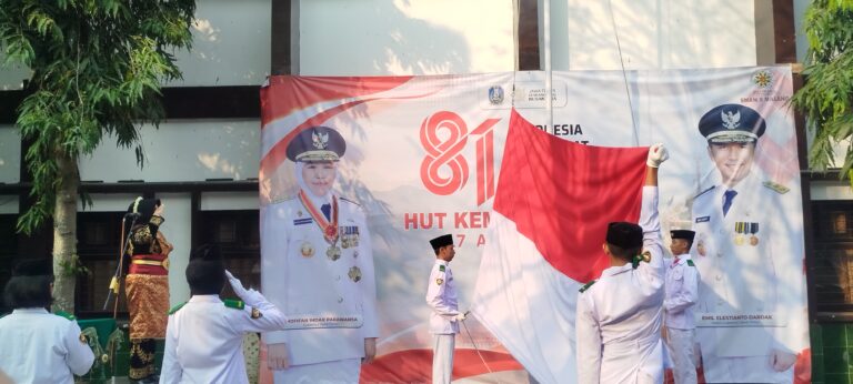 Upacara HUT ke-81 Kemerdekaan RI di SMAN 8 Malang: Semangat Kemerdekaan untuk Indonesia yang Berdaulat, Adil, dan Makmur